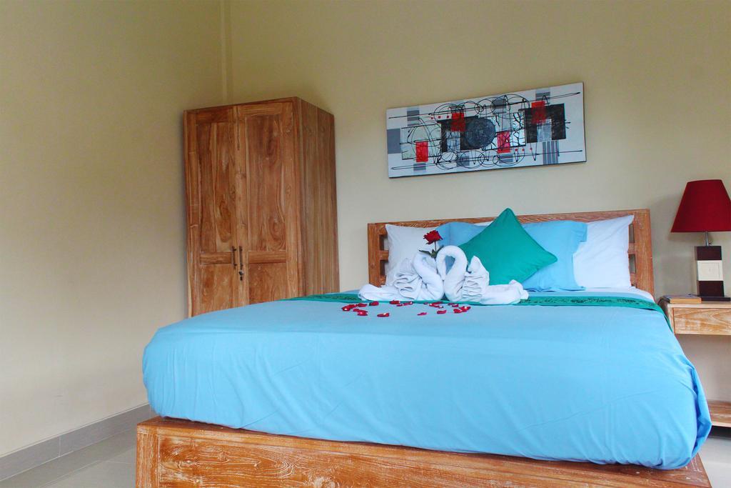 Cr Tris Rooms Seminyak Eksteriør bilde