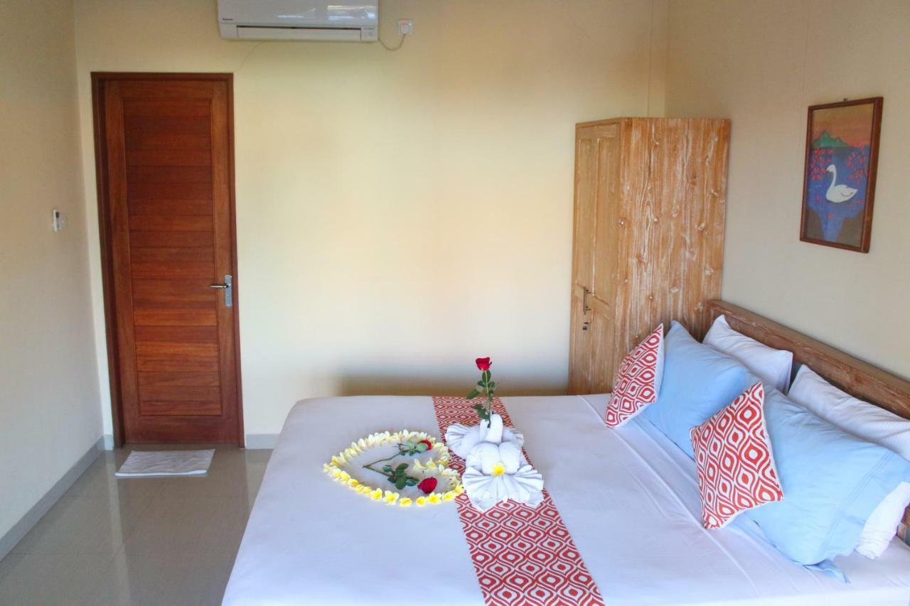 Cr Tris Rooms Seminyak Eksteriør bilde