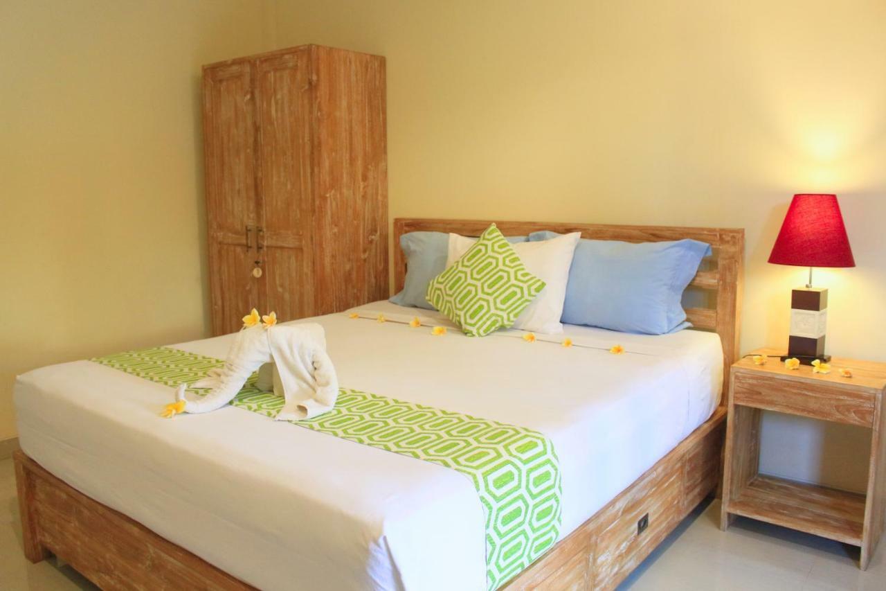 Cr Tris Rooms Seminyak Eksteriør bilde