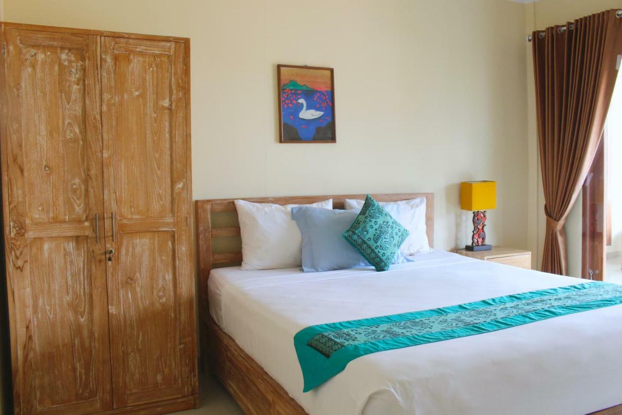 Cr Tris Rooms Seminyak Eksteriør bilde