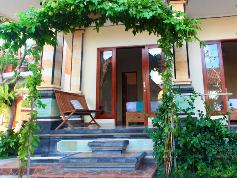 Cr Tris Rooms Seminyak Eksteriør bilde