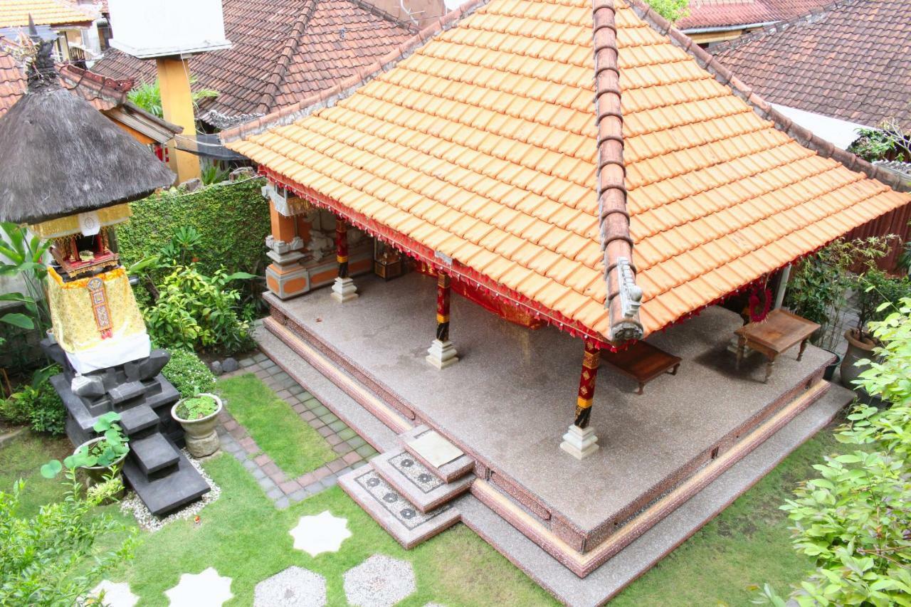Cr Tris Rooms Seminyak Eksteriør bilde